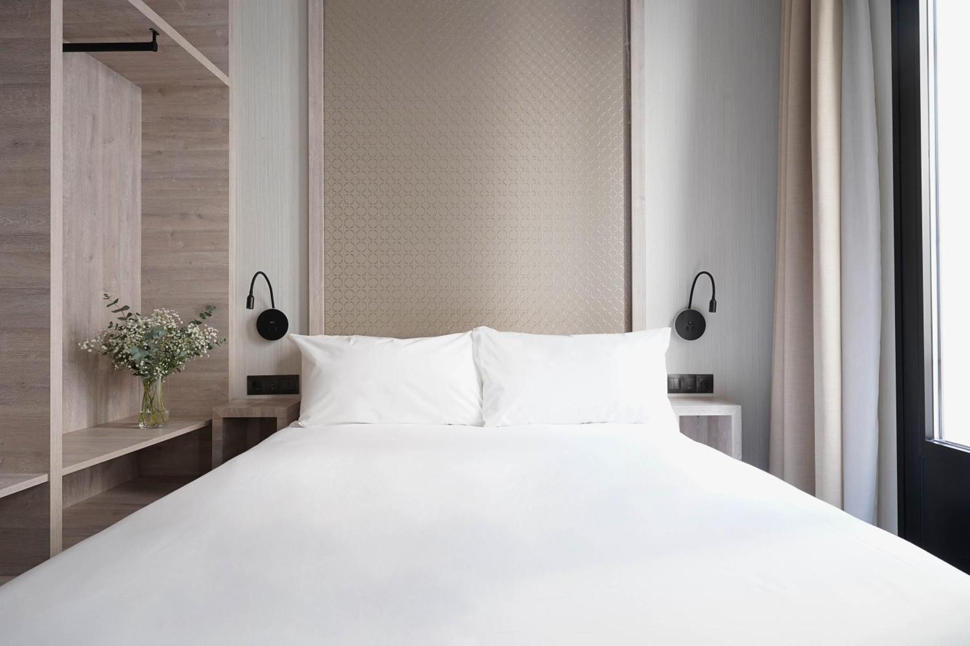 Numa Madrid Luna Экстерьер фото